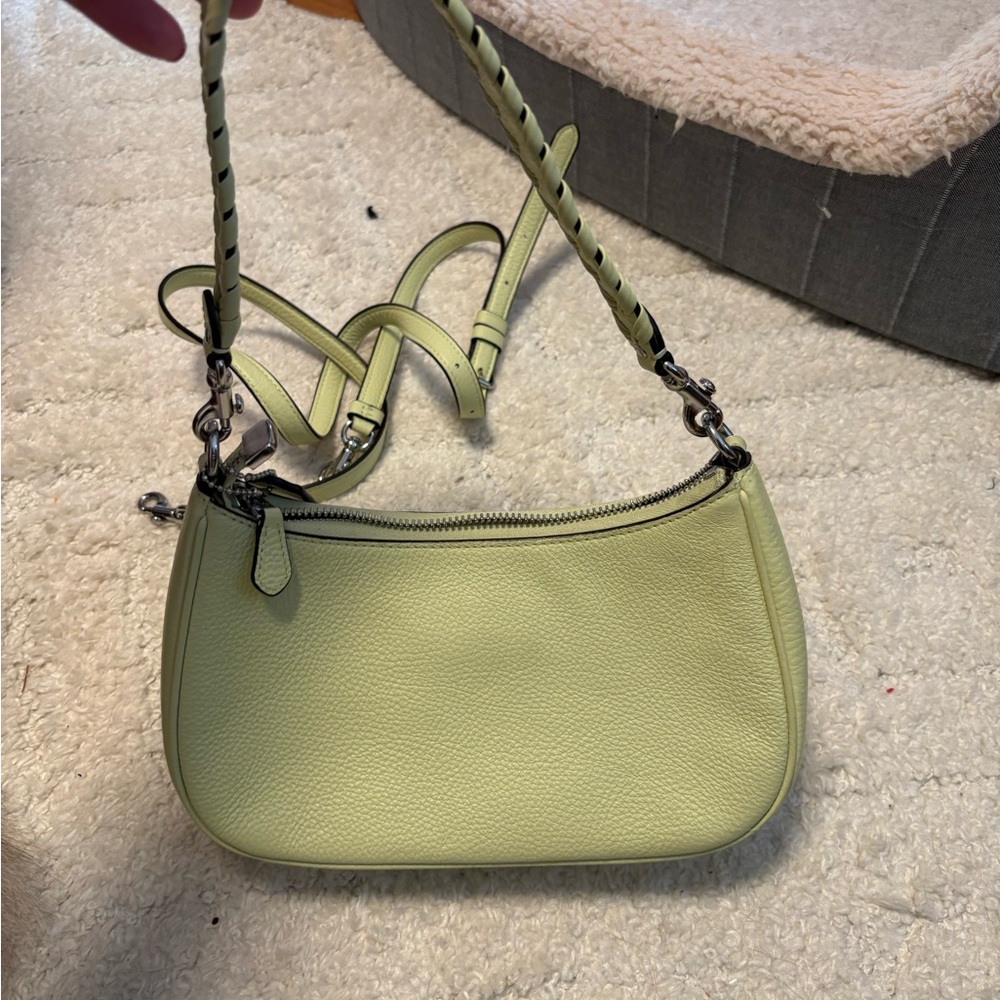 Coach standard Teri Lime Bag - Picture 2 of 4